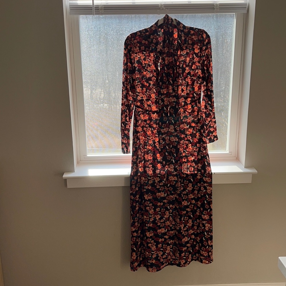 Elle long sleeve button down floral midi dress